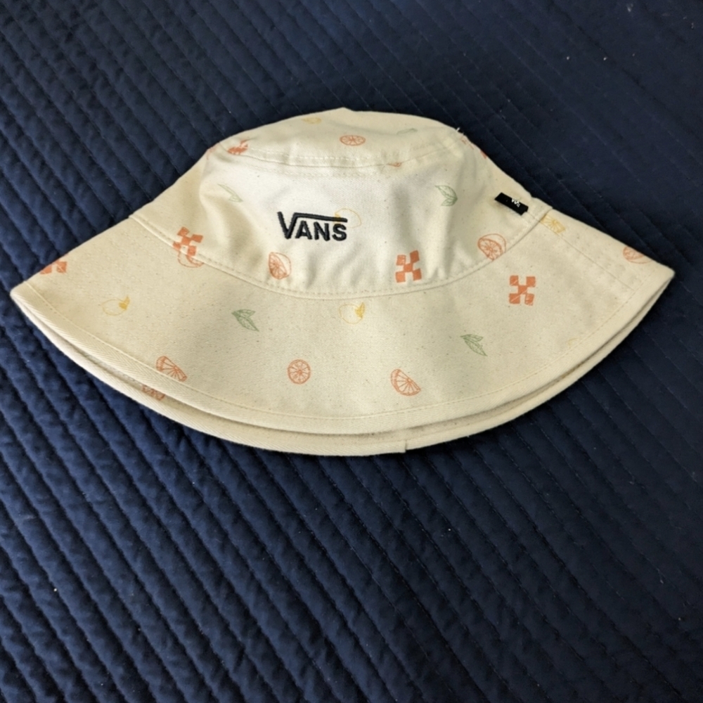 VANS Lizzie Armanto Bucket Hat Allover Citrus Print Adult  Small Medium 012026